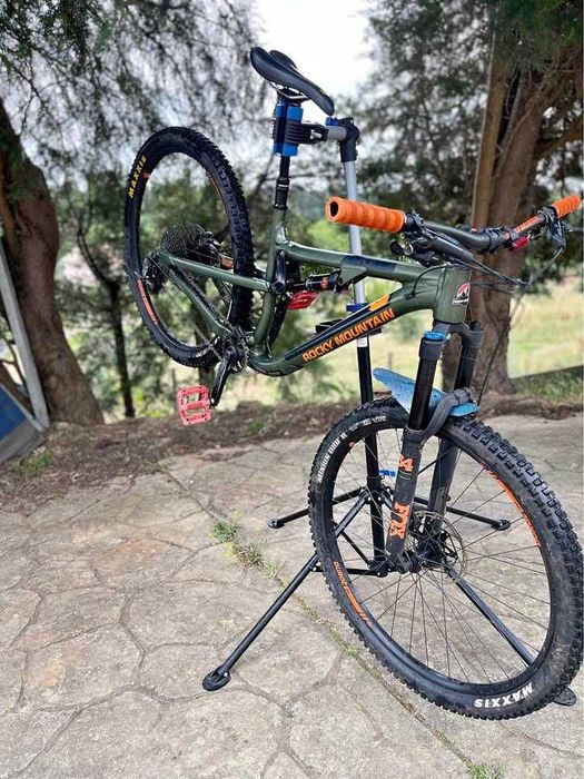 Rocky Mountain Instinct Alloy 50 2018 (Bicicleta BTT Trail) + Quadro extra oferta