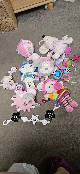 Zestaw pozytywek i zawieszek dla dziewczynki