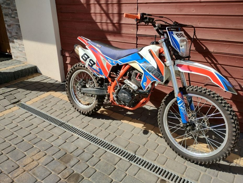 Cross xmotos 250 ZADBANY
