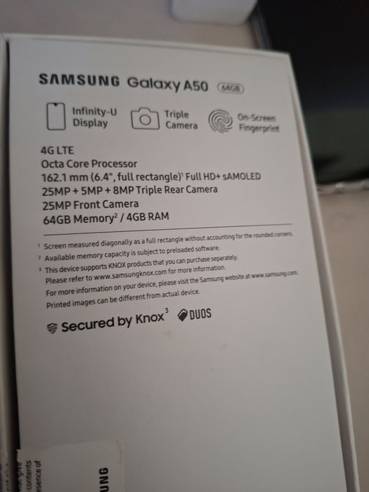 Samsung Galaxy A50 с 64 ГБ полный комплект
