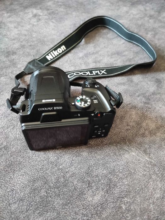 Nikon coolpix B500