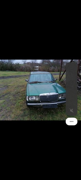 Samochód Mercedes