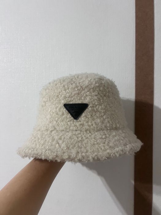 Панамка зимова біла