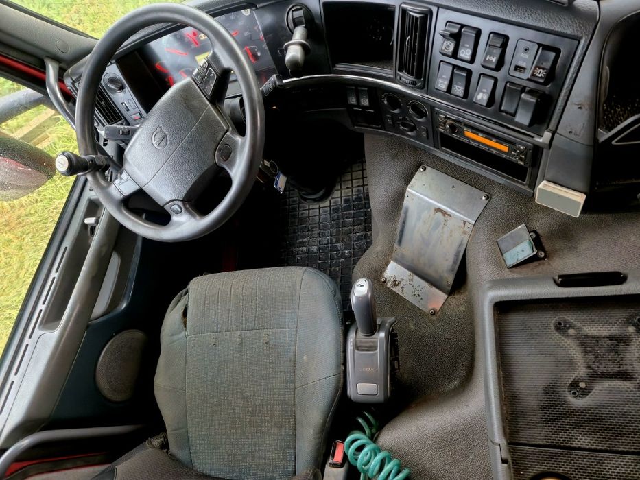 Volvo FM 330 wywrotka 3 stronna