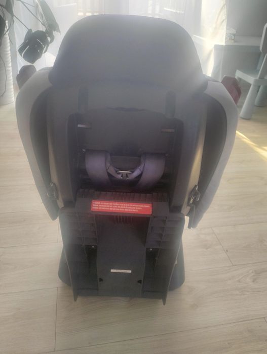 Fotelik samochodowy Caretero 9-25 kg