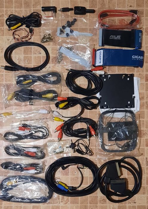 Провода, кабеля для компьютера и т.д.