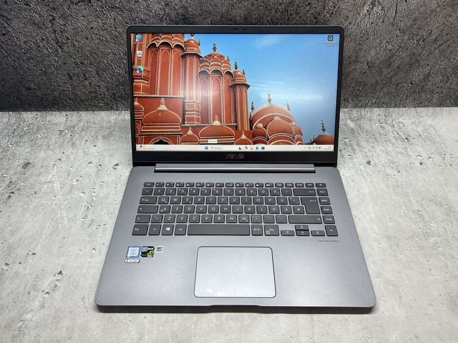 Asus / i5 7200 3.1GHz / 8GB DDR4/ 256SSD/  GTX 950 2GB/ 15.6 FHD/ W11