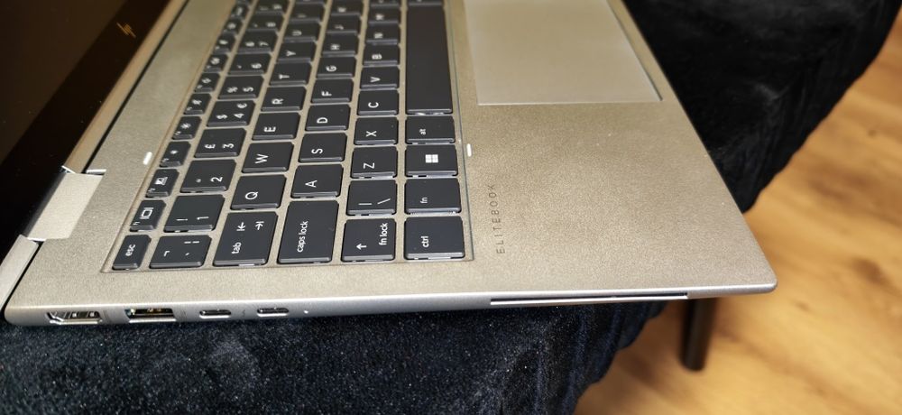 Laptop HP x360 830 G11