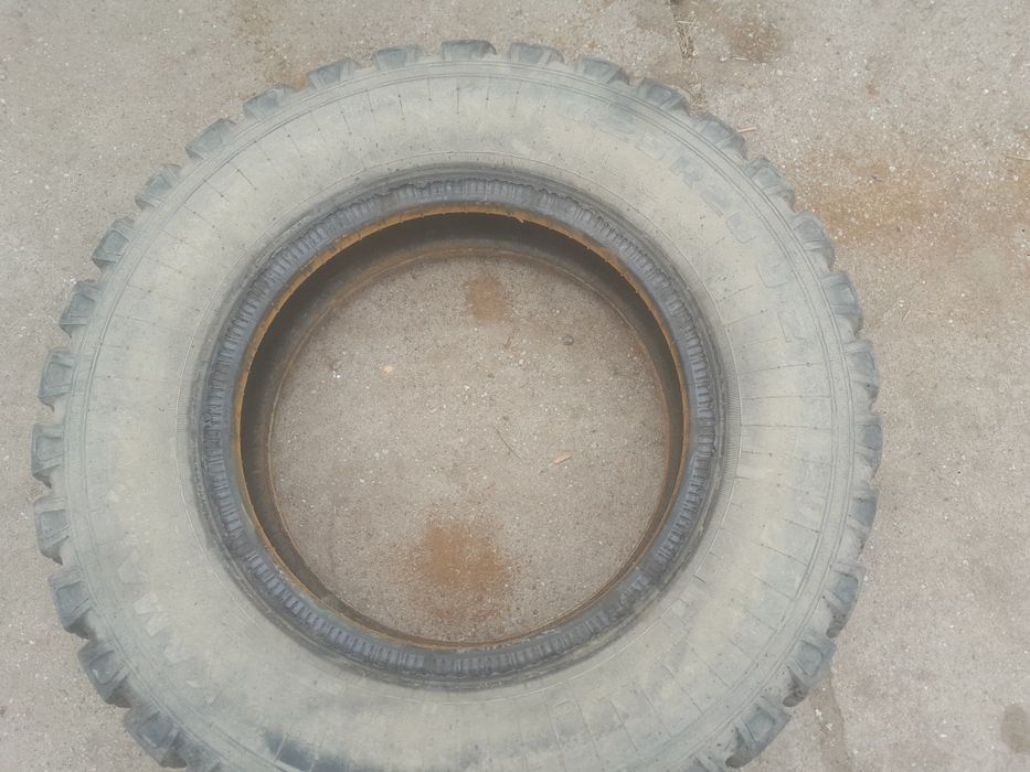 Opona 8.25x20 KAMA
