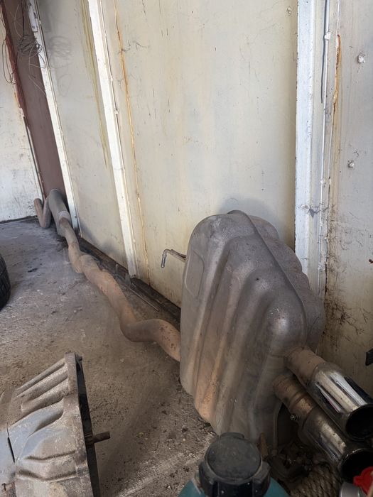 Вихлоп в зборі бмв F10 528