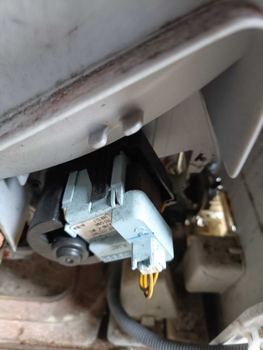 Пральна машина Siemens WP12T542 01  запчастини