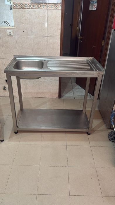 Bancadas em ótimo estado