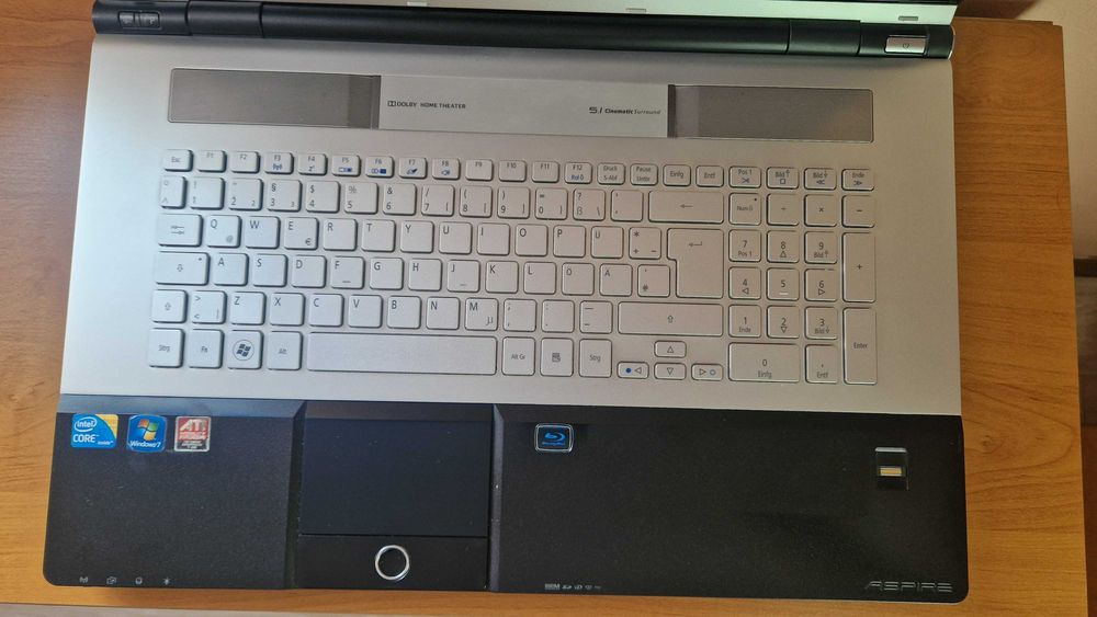 Laptop Acer Aspire Ethos audio 5.1 Intel i7 32GB ram 1TB SSD