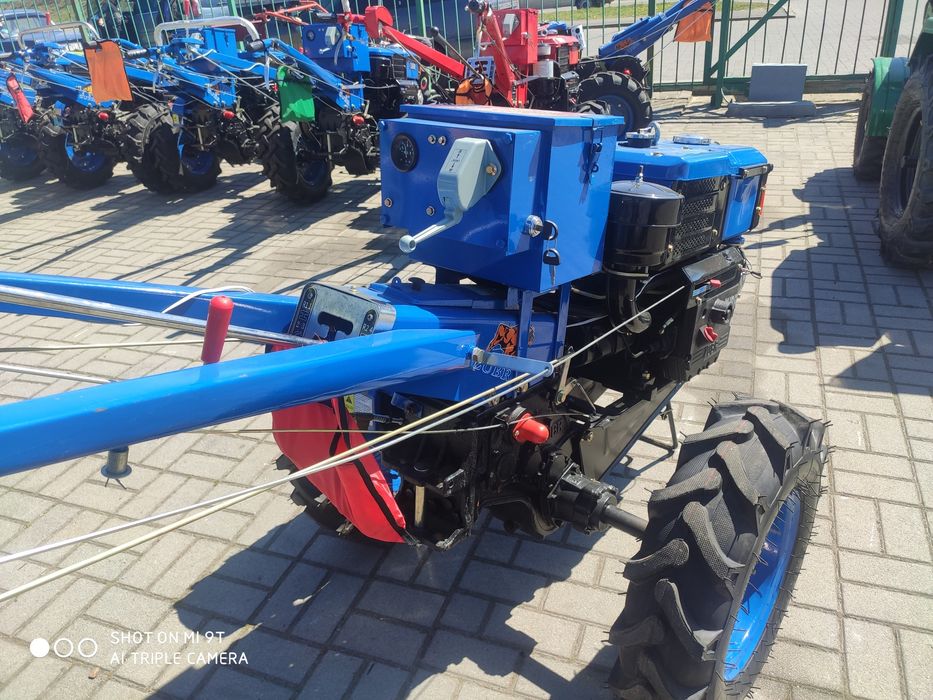 Зубр 8 кс +фреза мотоблок