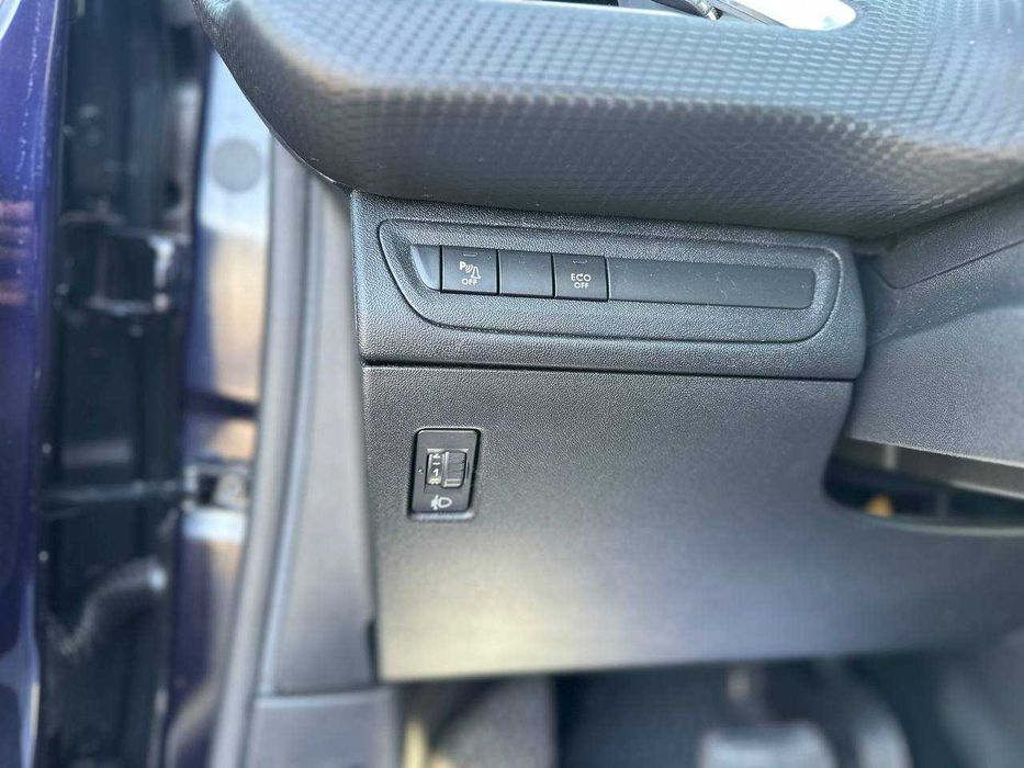 Peugeot 208 2019рік 1.2 Бензин Автомат