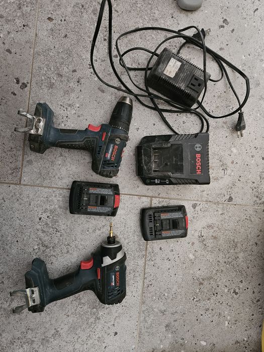 Набір шурупокрутів Bosh 18 вольт