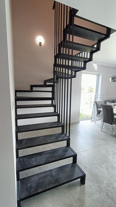 Schody metalowe konstrukcja producent