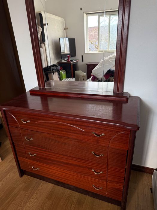 Vendo quarto completo