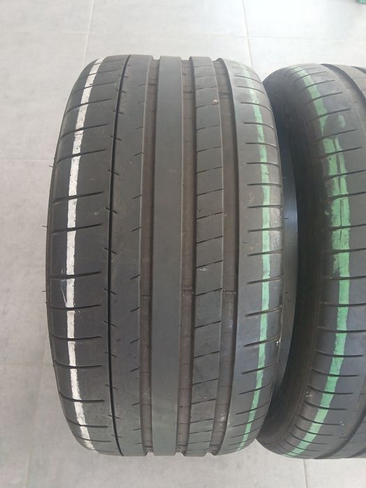 2 pneus 255 35 r19 Michelin