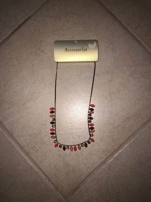Colar - Marca Accessorize