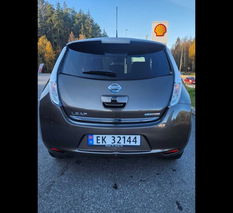 Nissan Leaf 30кВт 2017 Без ДТП! з Норвегії, РОЗМИТНЕНИЙ
