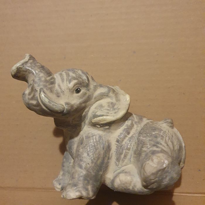 Słonik porcelana
