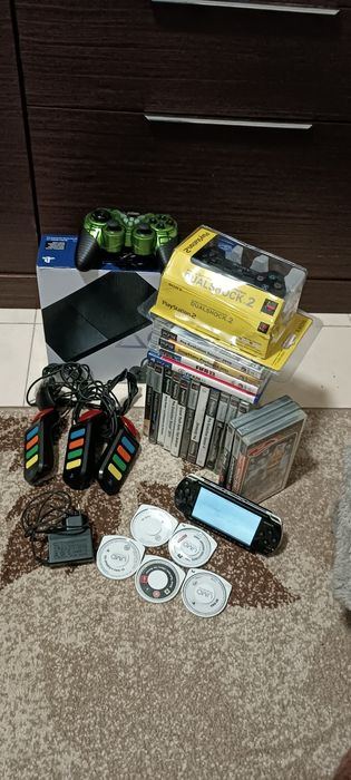 Lote de consolas e vários artigos