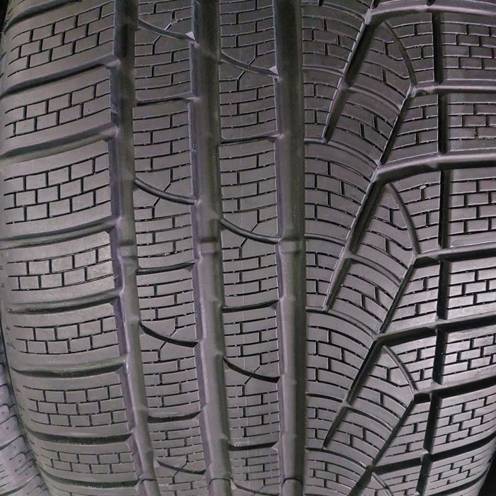 265/35/19 R19 Pirelli Sottozero Winter 240 4шт зима