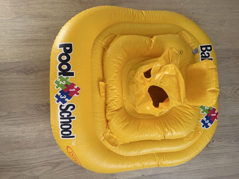 Koło kąpielowe dla niemowlaka  Pool School