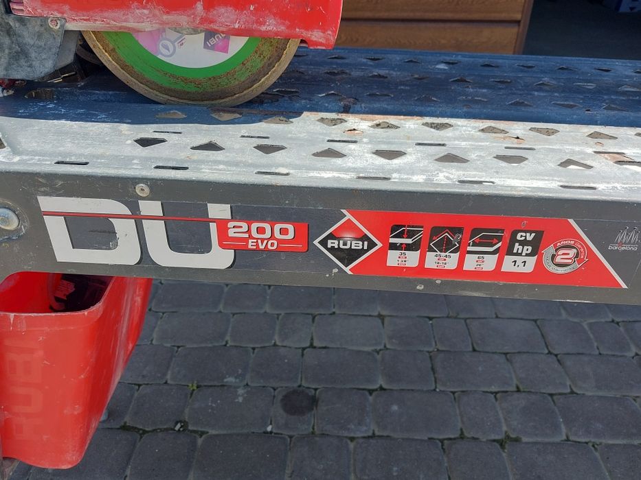 Плиткоріз.  RUBI