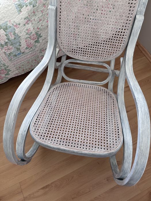 Bujany fotel wiklinowy