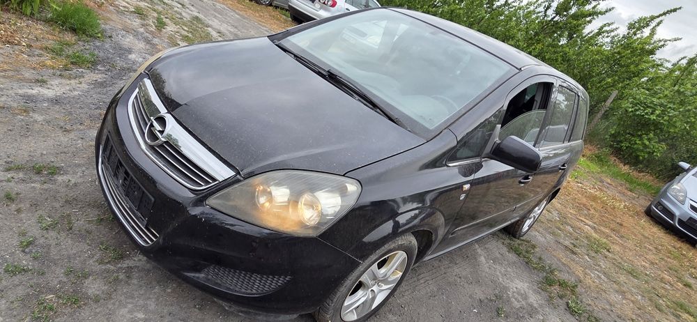 Opel Zafira 1.7cdti sprowadzony 2010r