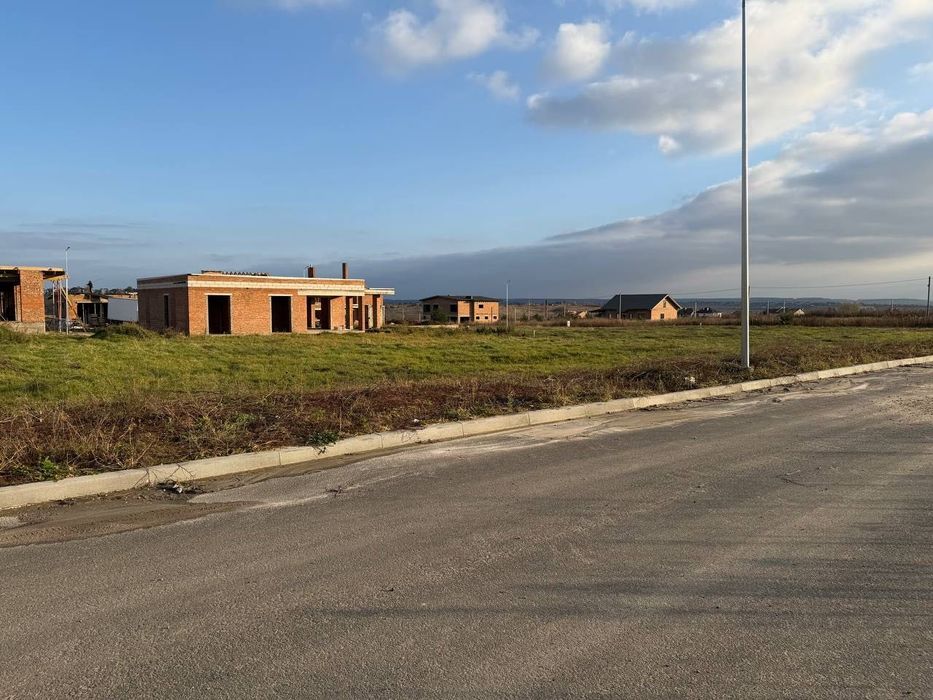 Продаж земельної ділянки "На Щасливому"