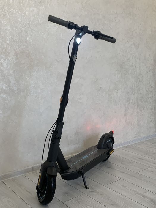 Ninebot Max G30, електросамокат