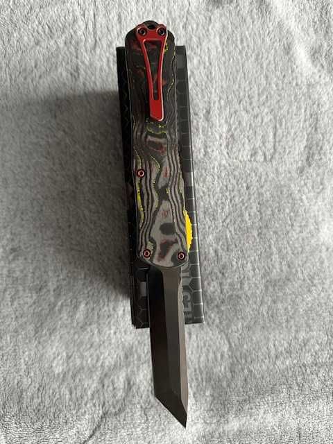 Heretic Manticore X Bounty Hunter Camo Carbon