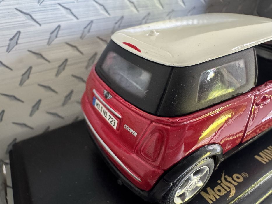 Classico Mini Cooper + TriumphTT600 1:39