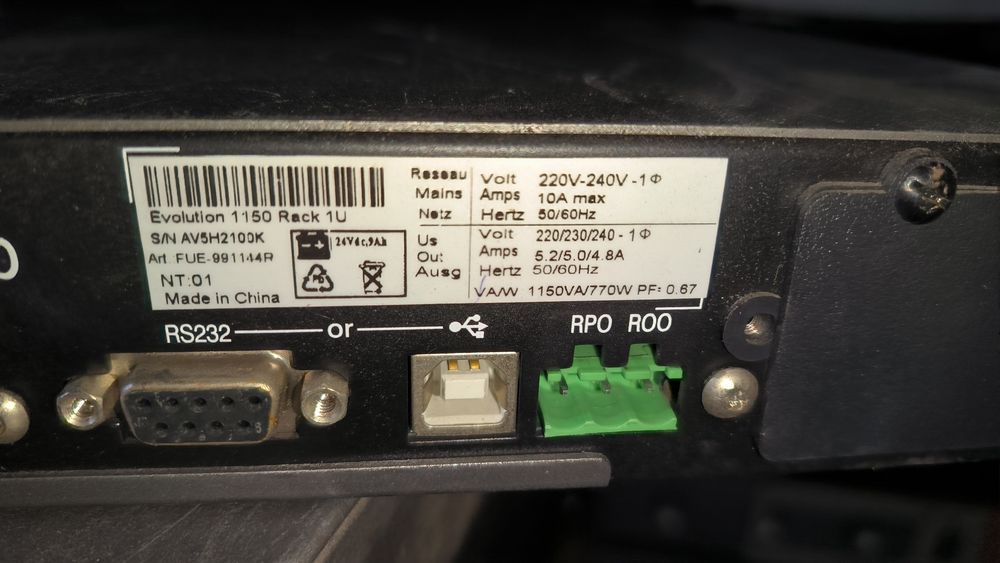 Бесперебойник UPS MGE Evolution 1150 770Вт чистая синусоида 24В