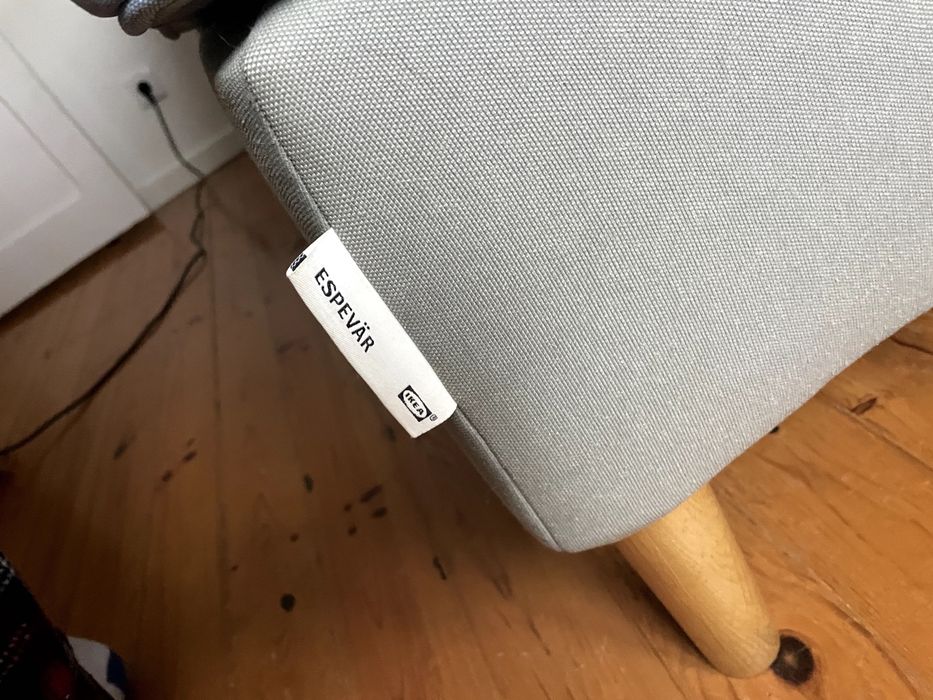 Vendo cama LYNGÖR 180 × 200 cm, em muito bom estado.