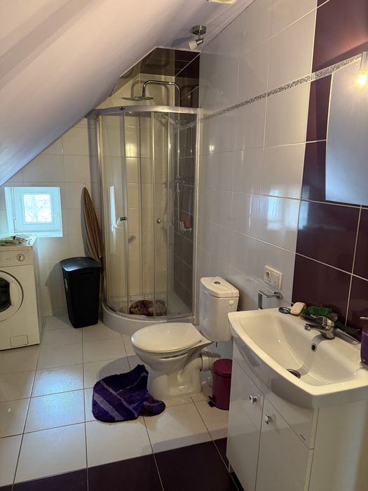 Komfortowy Dom z Budynkiem Gospodarczym