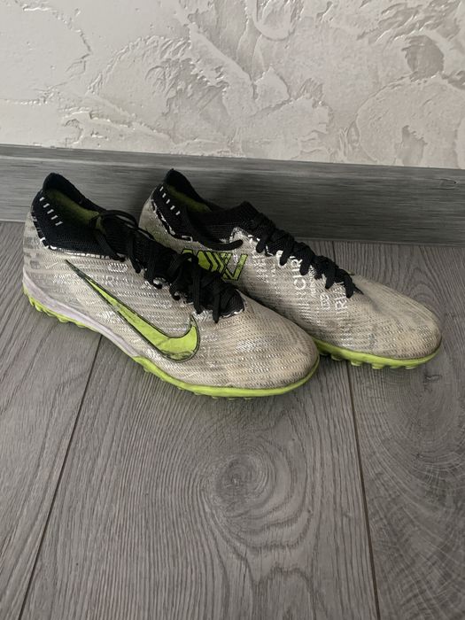 Сороконіжки nike mercurial 39 розмір