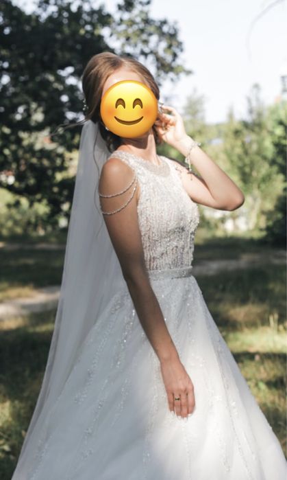 Весільна сукня, плаття