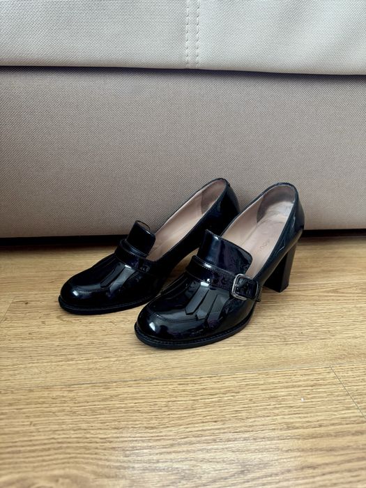 Лаковані туфлі 39 розмір