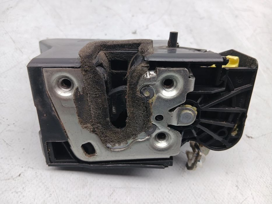 Fechadura / fecho porta trás esquerdo DACIA Jogger