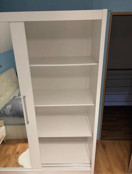 Szafa biala z lustrem