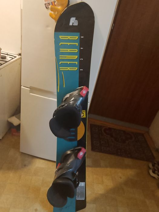 Deska snowboardowa  Burton w dobrym stanie.