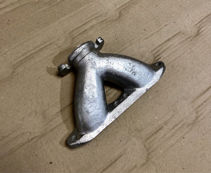 Патрубок впускний  на Иж Юпітер