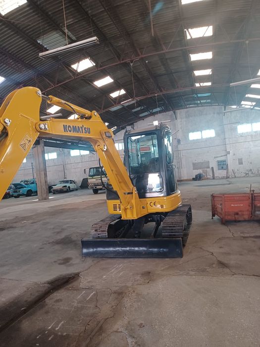 Venda de máquina jiratoria komatsu pc 5.5