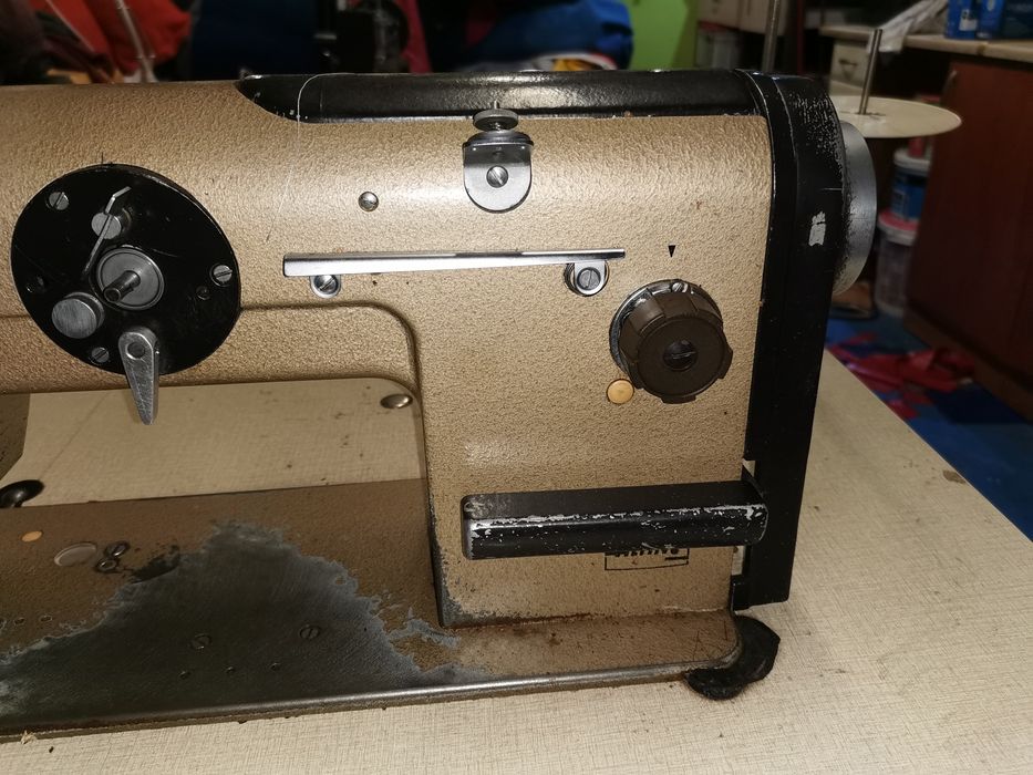 Maszyna do szycia Textima stebnówką