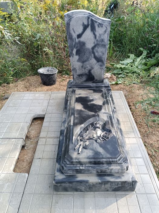 Памятник одинарний