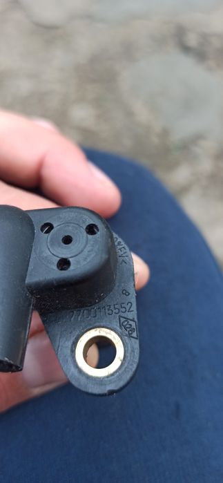 Продам датчик коленвала Рено 1.9тді